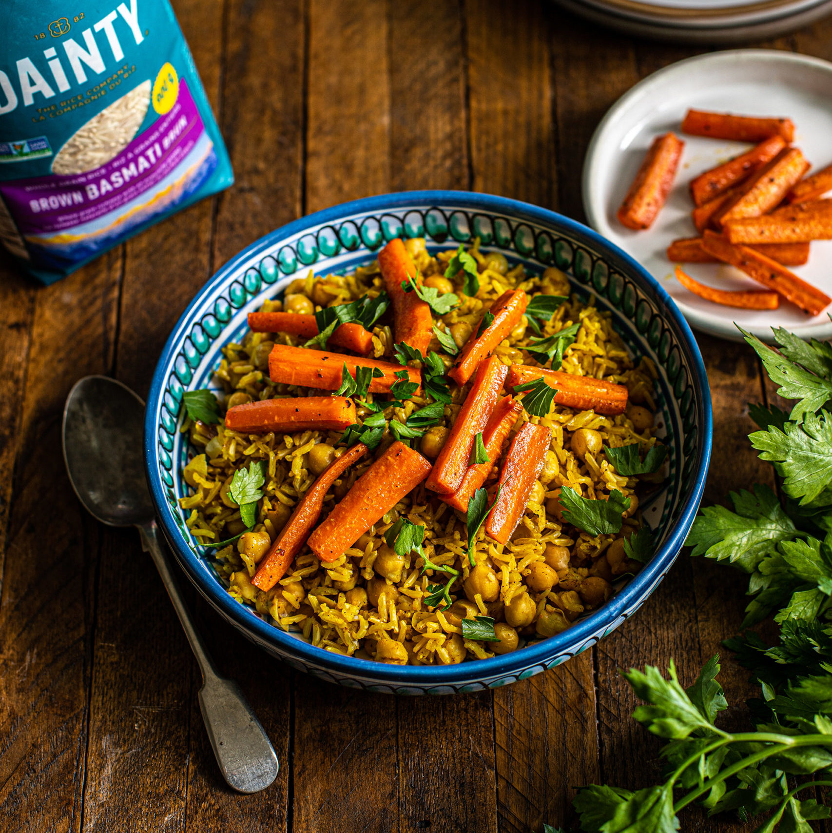 Rice cooker Moroccan rice with roast carrots