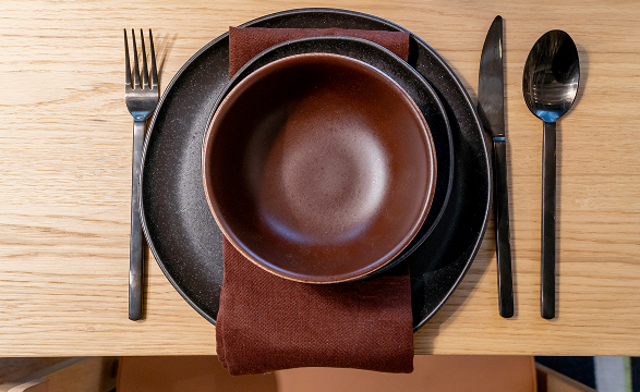 You’re having guests over for dinner. What’s the look?